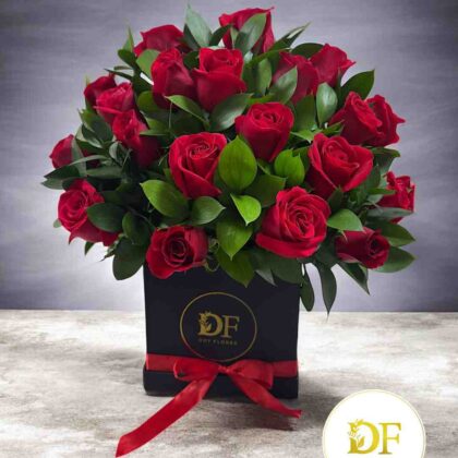 Arreglo de Rosas Rojas con Caja