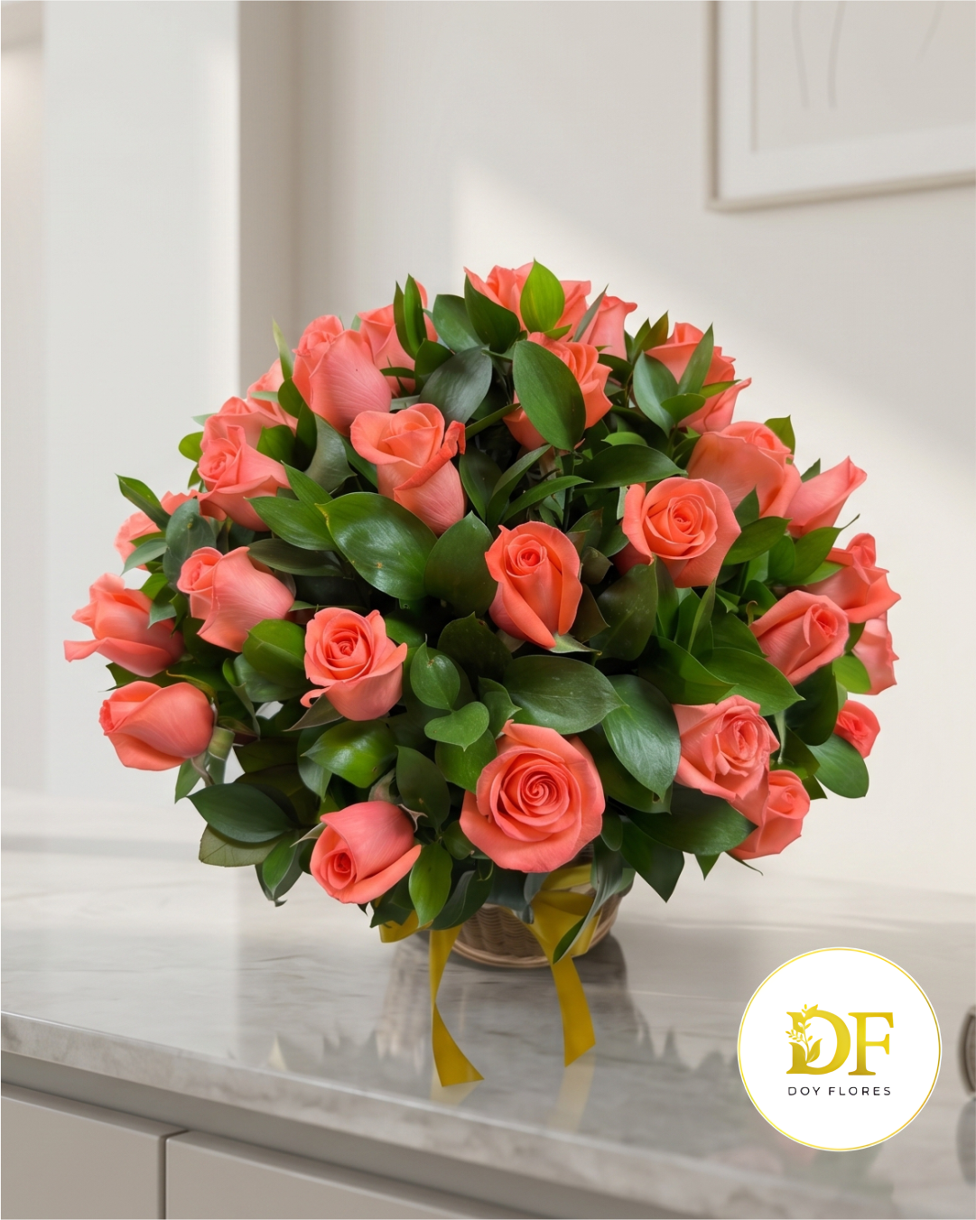 Ramo de Rosas Canasta Artesanal