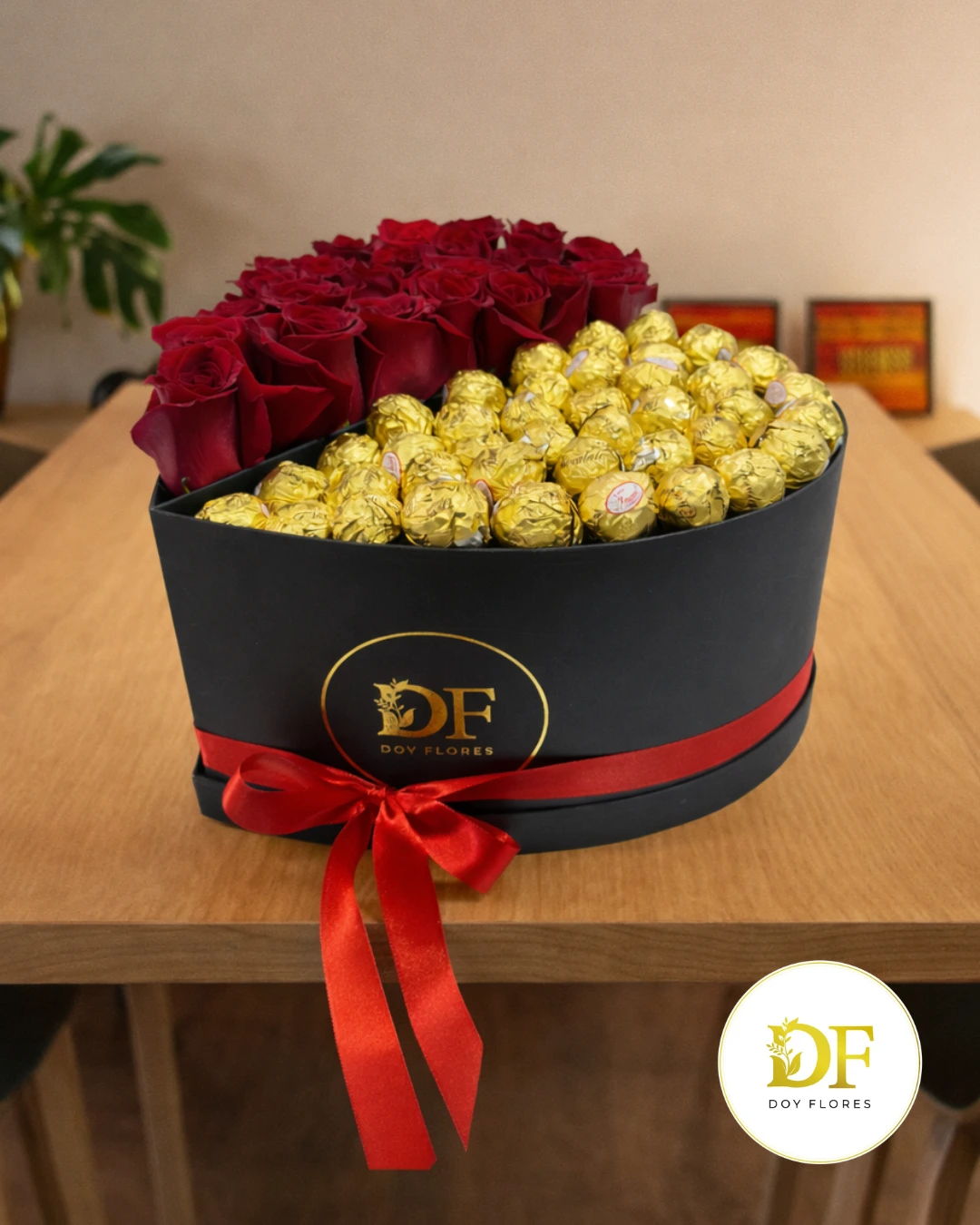 Arreglo de Rosas con Chocolates